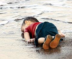 Alan_Kurdi_lifeless_body